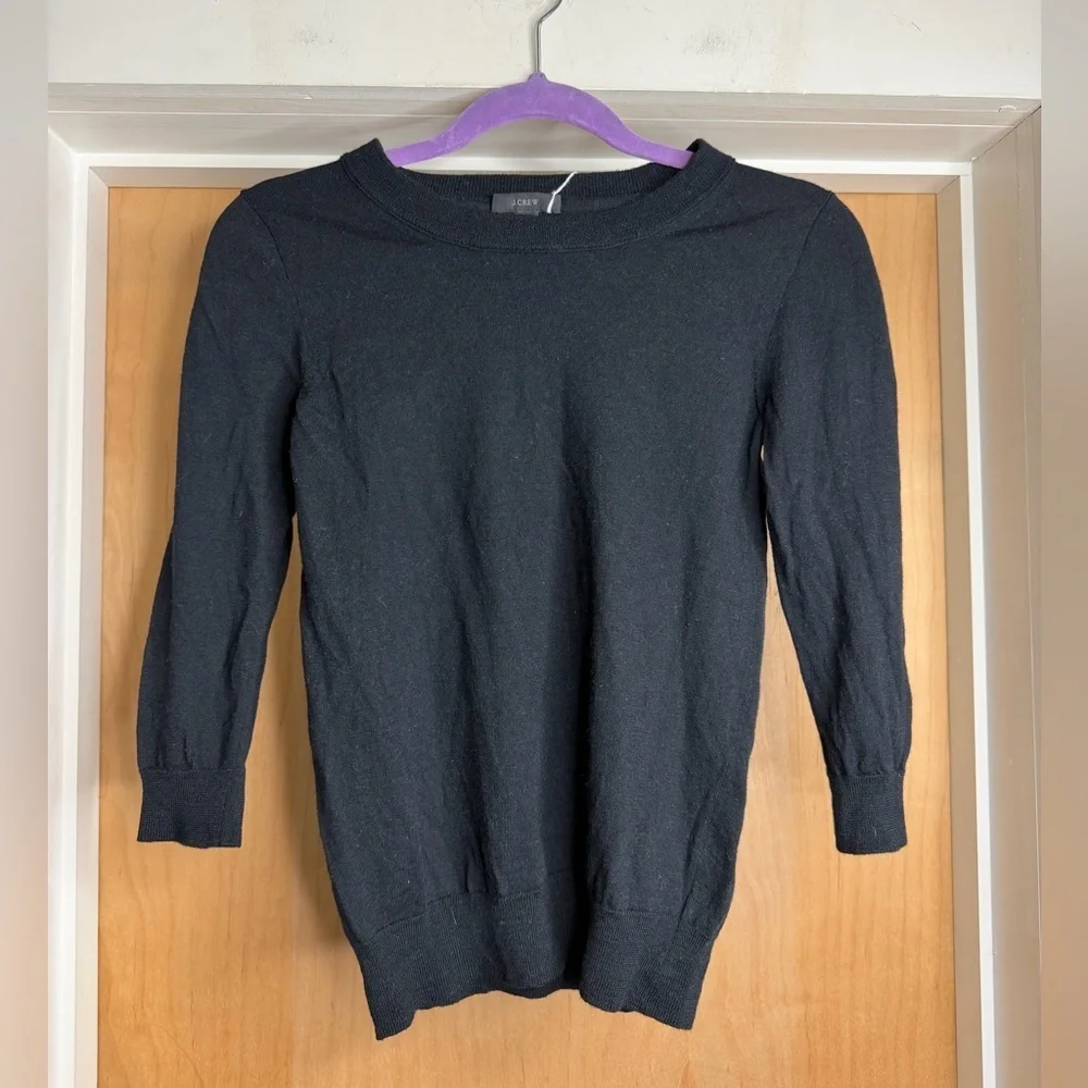 J.Crew Women’s Black Lightweight Knitted Sweater. Size: Xtra Xtra Small